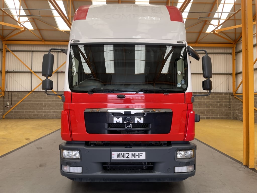 MAN TGM 15.250, 15 tonnes, EURO 5, 4x2, caisse de déménagement – 2012 – WN12 MHF