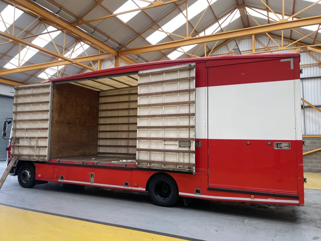 MAN TGM 15.250, 15 tonnes, EURO 5, 4x2, caisse de déménagement – 2012 – WN12 MHF
