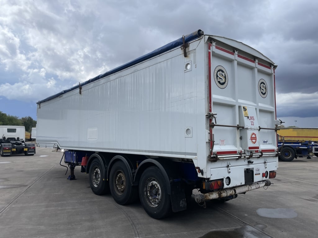 DENNISON ALUMINIMUM BULK TIPPING/BLOWER TRAILER C/W DONKEY ENGINE – 2013 – C357826