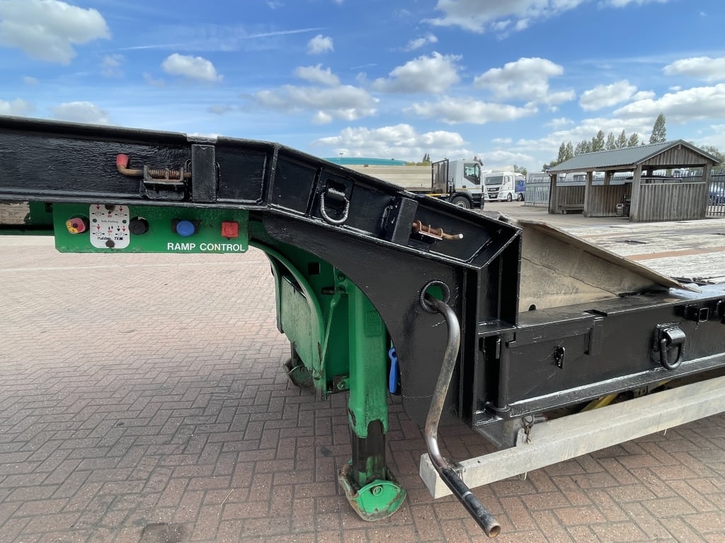 MONTRACTON TANDEM AXLE LOW LOADER / PLANT TRAILER – 2015 – C392615