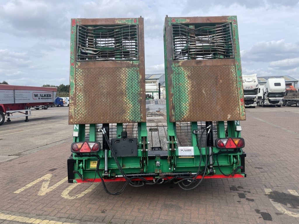 MONTRACTON TANDEM AXLE LOW LOADER / PLANT TRAILER – 2015 – C392615