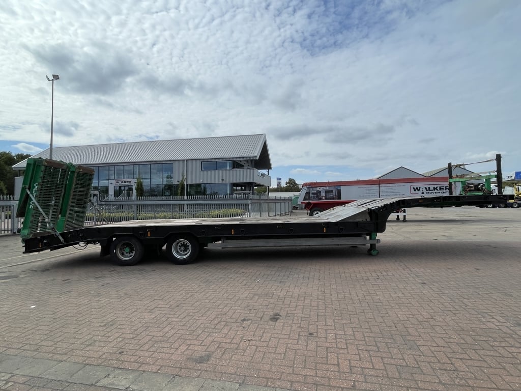 MONTRACTON TANDEM AXLE LOW LOADER / PLANT TRAILER – 2015 – C392615