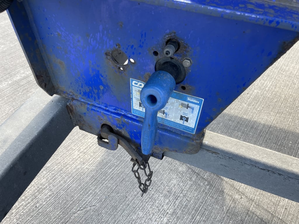 DENNISON LOCK AND GO SLIDING SKELETAL TRAILER – 2015 – C402595