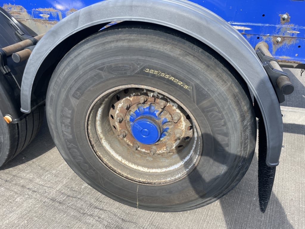 DENNISON LOCK AND GO SLIDING SKELETAL TRAILER – 2015 – C402595