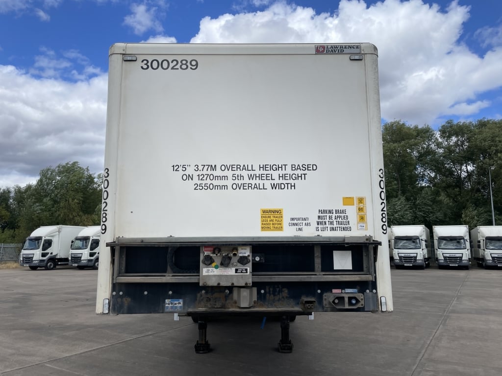 SDC/LAWRENCE DAVID 33FT TANDEM AXLE BOX TRAILER – 2016 – C420356