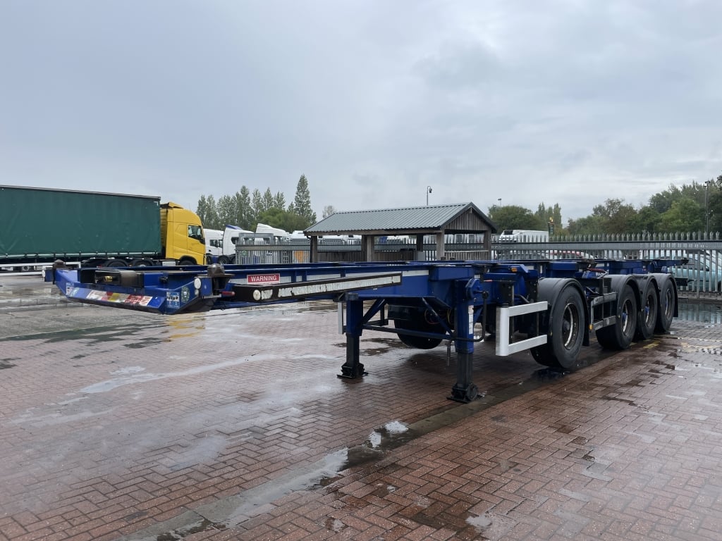 DENNISON MULTI PURPOSE SPLITTER SKELETAL TRAILERS – 2016 – C422857/C422858