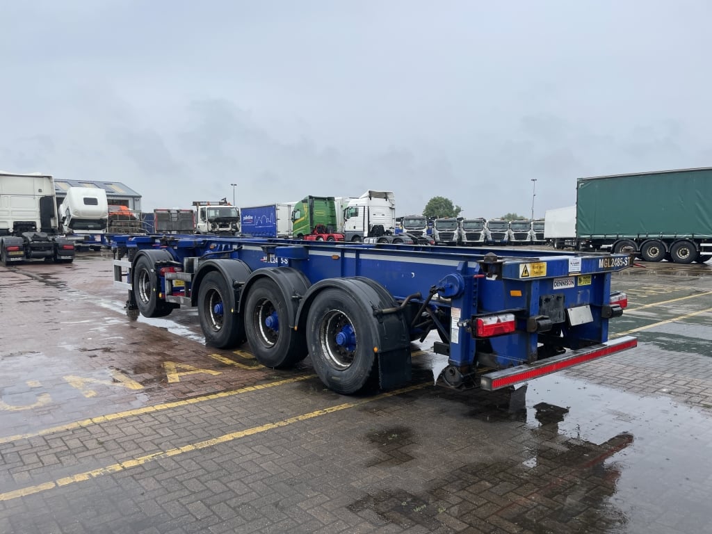 DENNISON MULTI PURPOSE SPLITTER SKELETAL TRAILERS – 2016 – C422857/C422858
