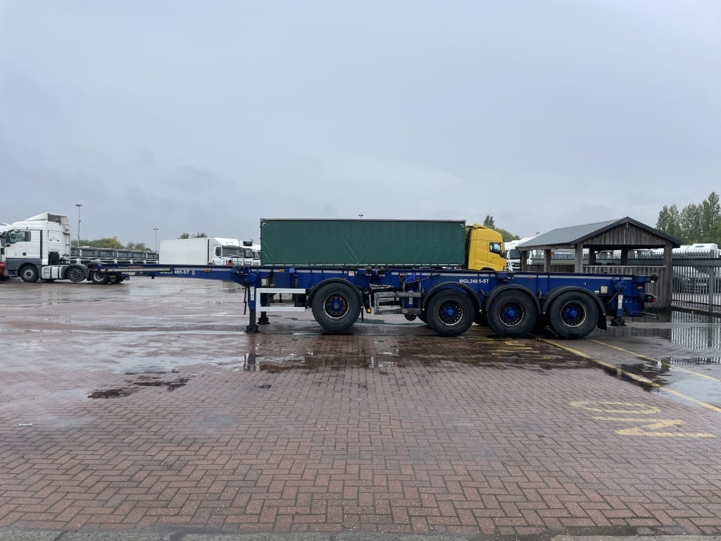 DENNISON MULTI PURPOSE SPLITTER SKELETAL TRAILERS – 2016 – C422857/C422858