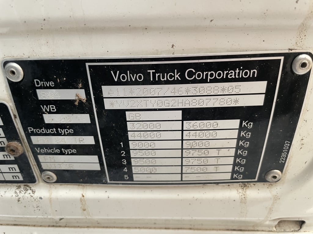 VOLVO FM 420 *EURO 6* 8X4 TRIDEM ALUMINIUM BULK TIPPER/BLOWER – 2017 – GM17 RPO
