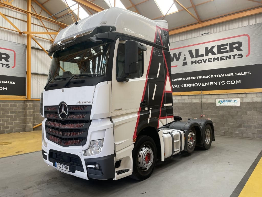 MERCEDES ACTROS 2551 GIGASPACE *EURO 6* 6X2 TRACTOR UNIT – 2017 – HX67 PNV