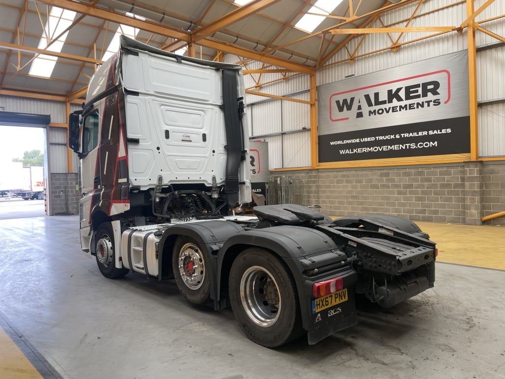 MERCEDES ACTROS 2551 GIGASPACE *EURO 6* 6X2 TRACTOR UNIT – 2017 – HX67 PNV