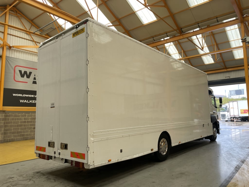 MERCEDES 1843 EURO 5 4X2, 18 TONNE REMOVAL BOX – 2009 – KP09 XTV