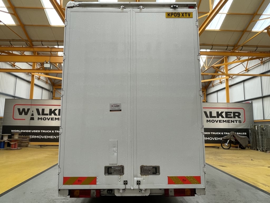 MERCEDES 1843 EURO 5 4X2, 18 TONNE REMOVAL BOX – 2009 – KP09 XTV