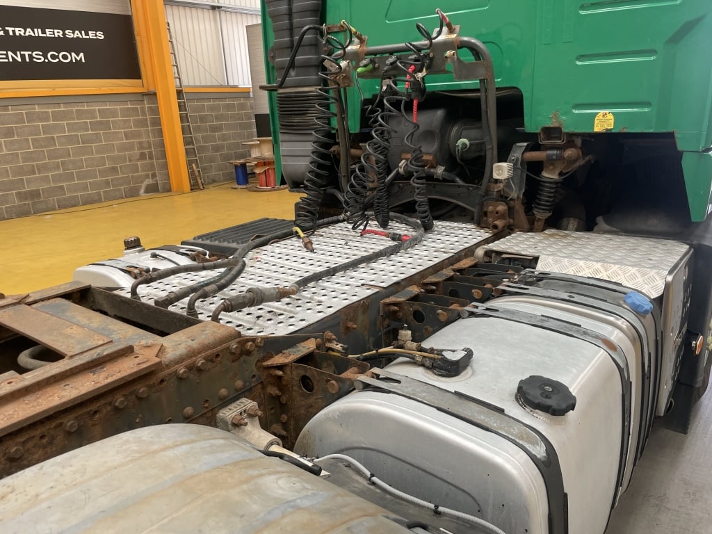 VOLVO FH 520 GLOBETROTTER 6X4 TRACTOR UNIT – 2009 – KX09 XTF