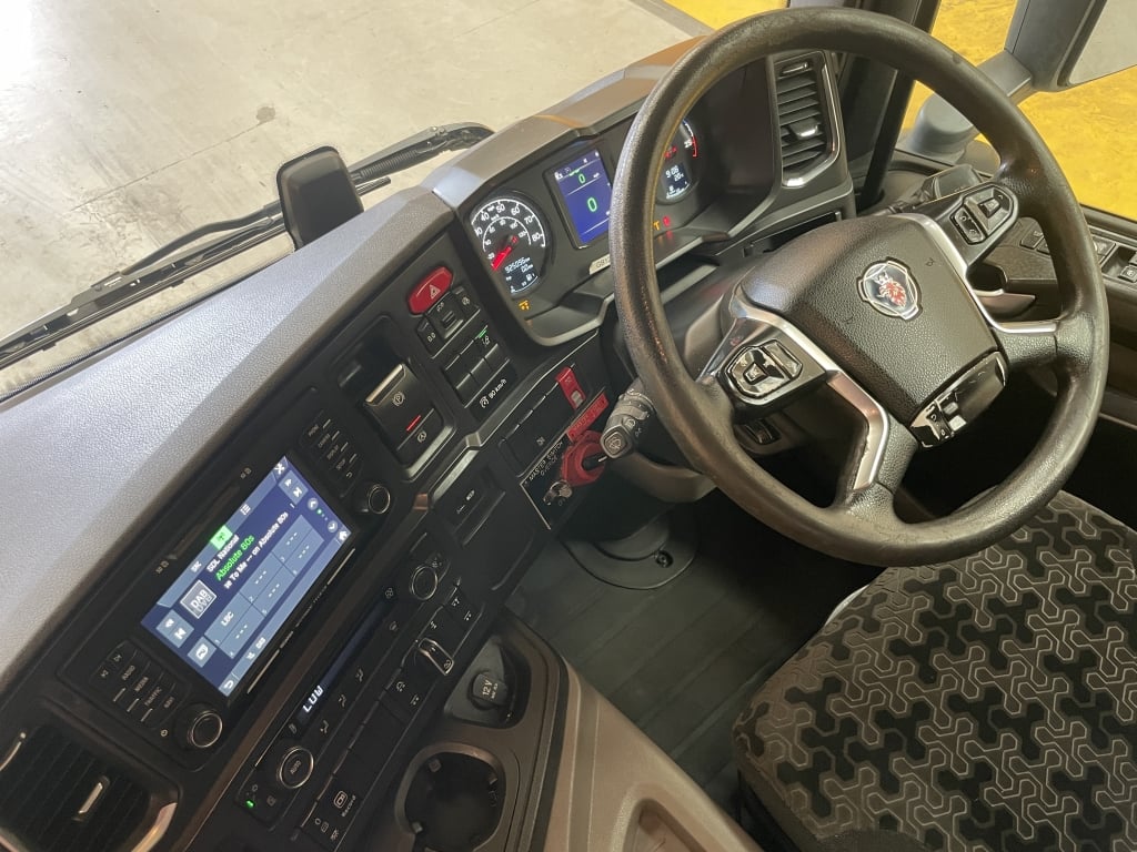 SCANIA P450 NEW GENERATION *EURO 6* PET REGS 6X2 TRACTOR UNIT – 2019 – ML19 YVC