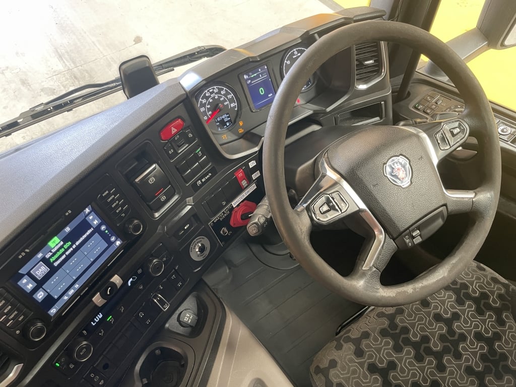 SCANIA P450 NEW GENERATION *EURO 6* PET REGS 6X2 TRACTOR UNIT – 2019 – MV69 KPZ