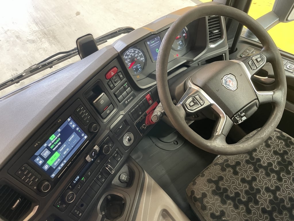 SCANIA P450 NEW GENERATION *EURO 6* PET REGS 6X2 TRACTOR UNIT – 2019 – MV69 KRG