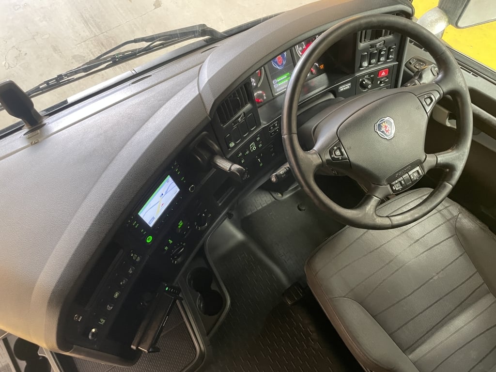 SCANIA R450 *EURO 6* HIGHLINE 6X2 TRACTOR UNIT – 2017 – SM17 UNN