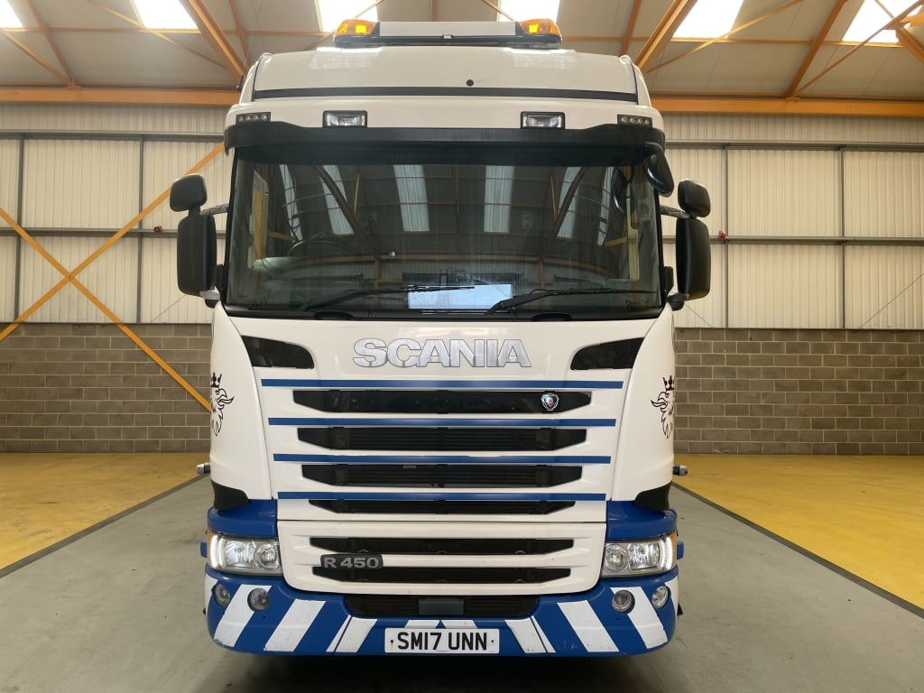 SCANIA R450 *EURO 6* HIGHLINE 6X2 TRACTOR UNIT – 2017 – SM17 UNN