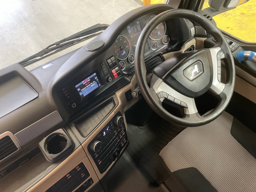 MAN TGX 26.500 *EURO 6* XLX 6X2 TRACTEUR À ESSIEU TAG – 2018 – N° de série 18, en parfait état