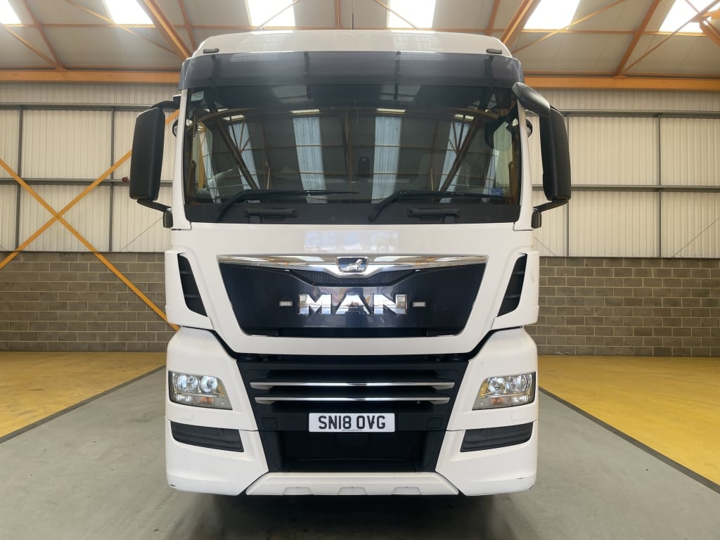 MAN TGX 26.500 *EURO 6* XLX 6X2 TRACTEUR À ESSIEU TAG – 2018 – N° de série 18, en parfait état