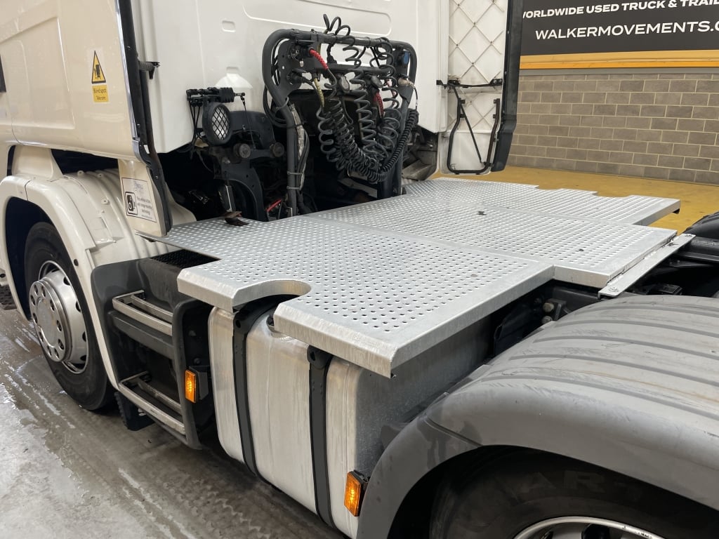 SCANIA R450 *EURO 6* TOPLINE 6X2 TRACTOR UNIT – 2015 – WP15 WEU