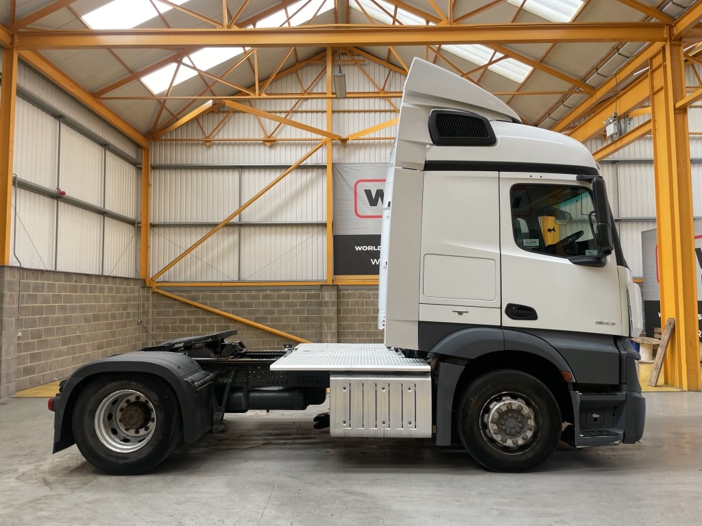 MERCEDES ACTROS 1843 STREAMSPACE *EURO 6* TRACTEUR ROUTIER 4X2 – 2017 – YT17 JFA