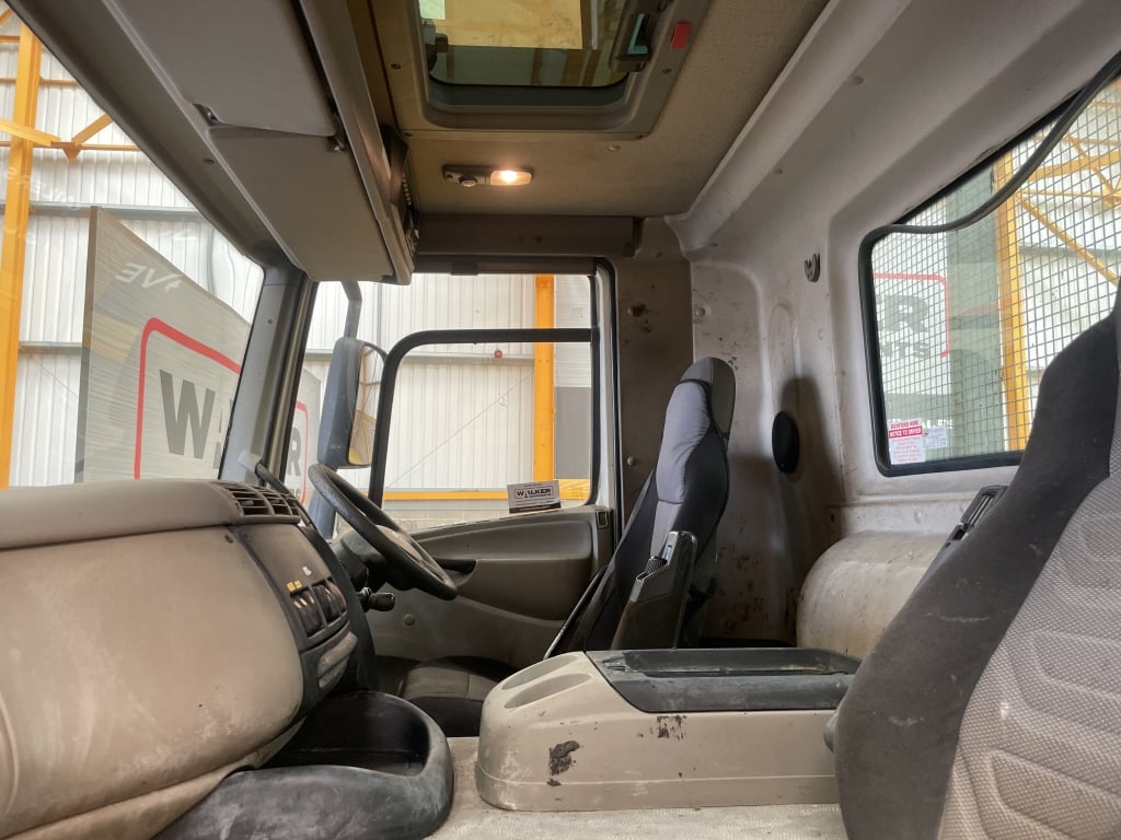 DAF CF65.250 4X2 à plateau ouvert – 2010 – YX60 OMP