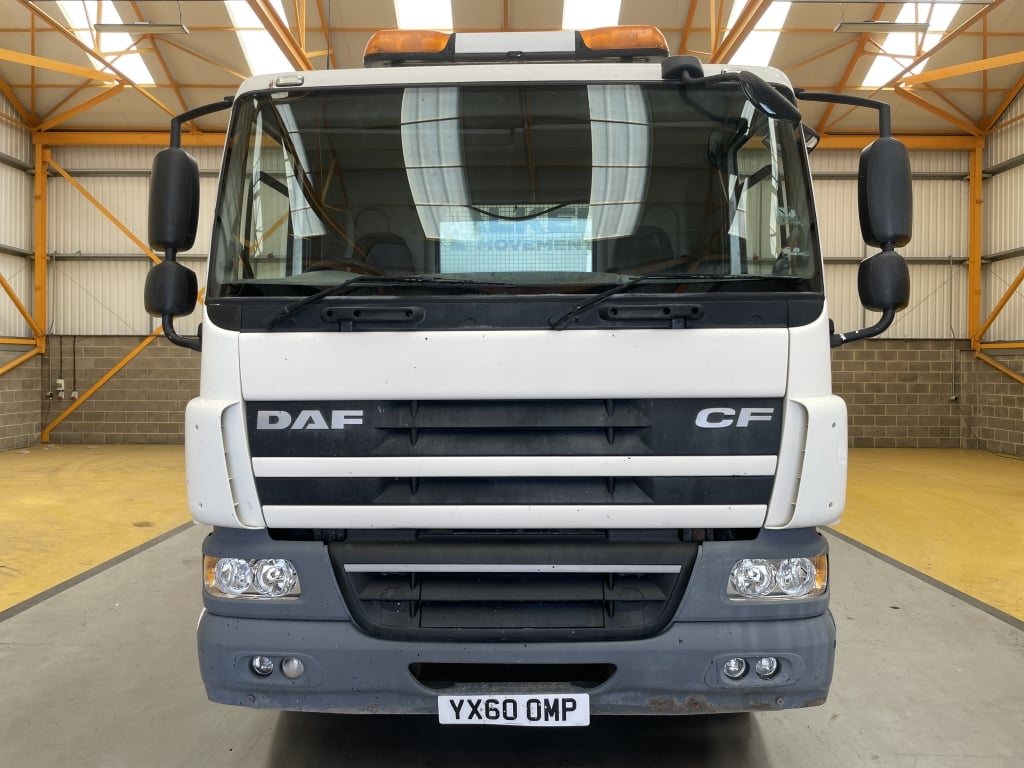 DAF CF65.250 4X2 à plateau ouvert – 2010 – YX60 OMP