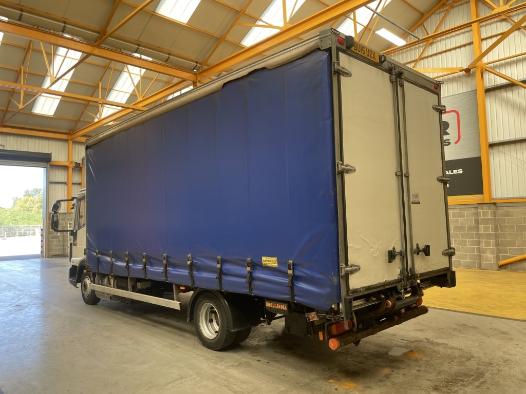 IVECO EURO CARGO 75E16 *EURO 6* 4X2, 7.5 TONNE CURTAINSIDER – 2015 – BU15 UZX