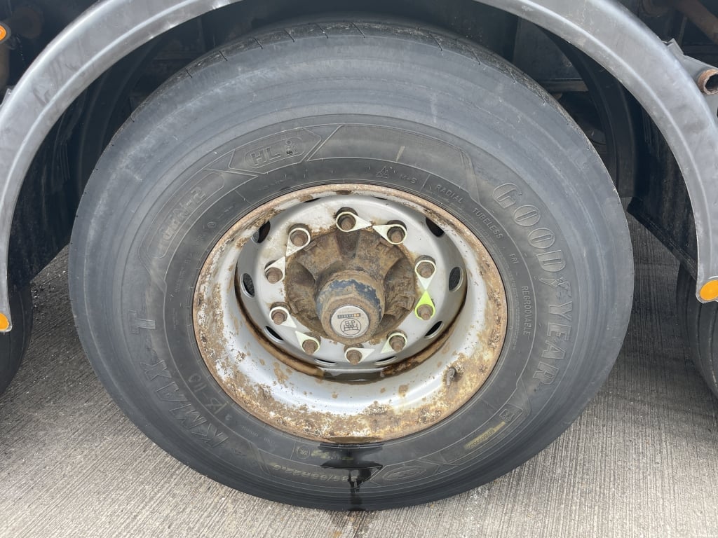 DON BUR 45FT FLATBED TRAILER – 2012 – C330544