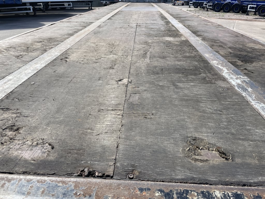 REMORQUE À PLATEAU DON BUR DE 45 PIEDS – 2012 – C330545