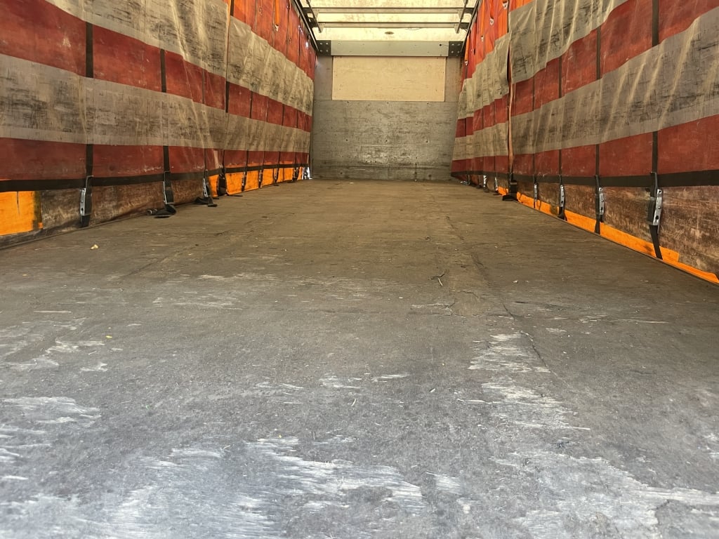 REMORQUE URBAINE À RIDEAUX DON BUR DE 29 PIEDS À ESSIEU SIMPLE – 2014 – C372338