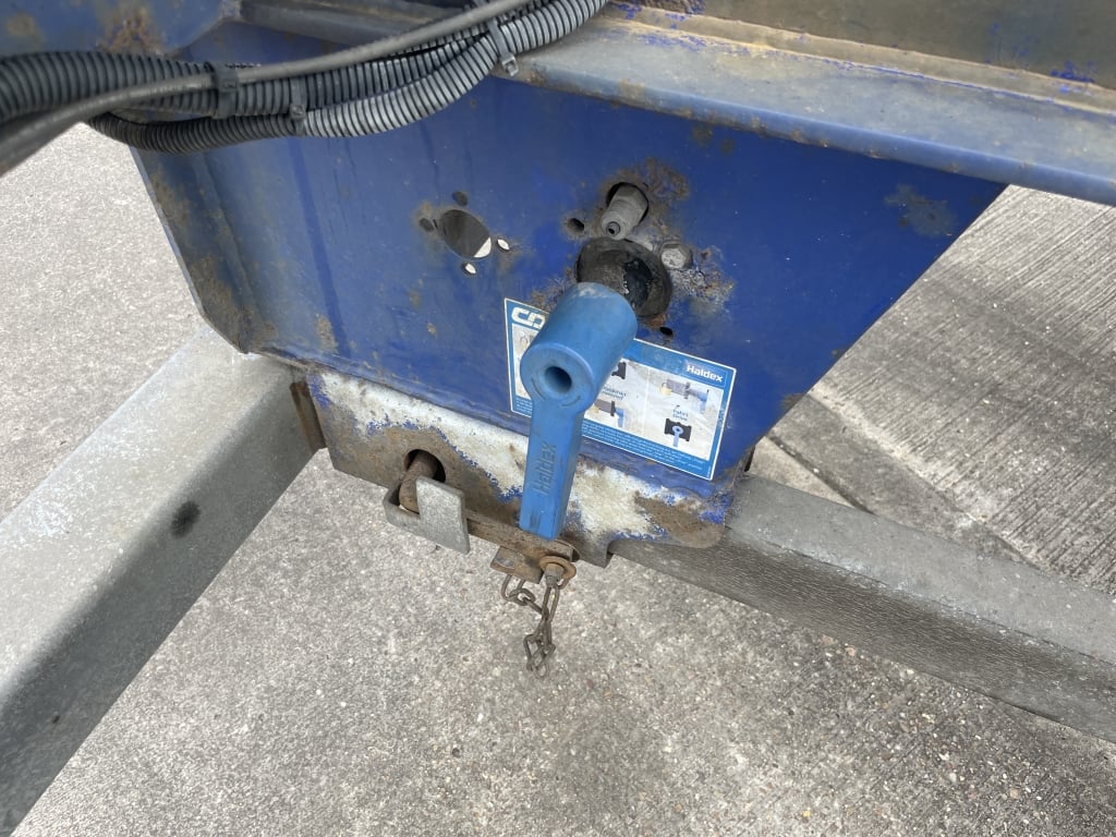 DENNISON LOCK AND GO SLIDING SKELETAL TRAILER – 2014 – C378211