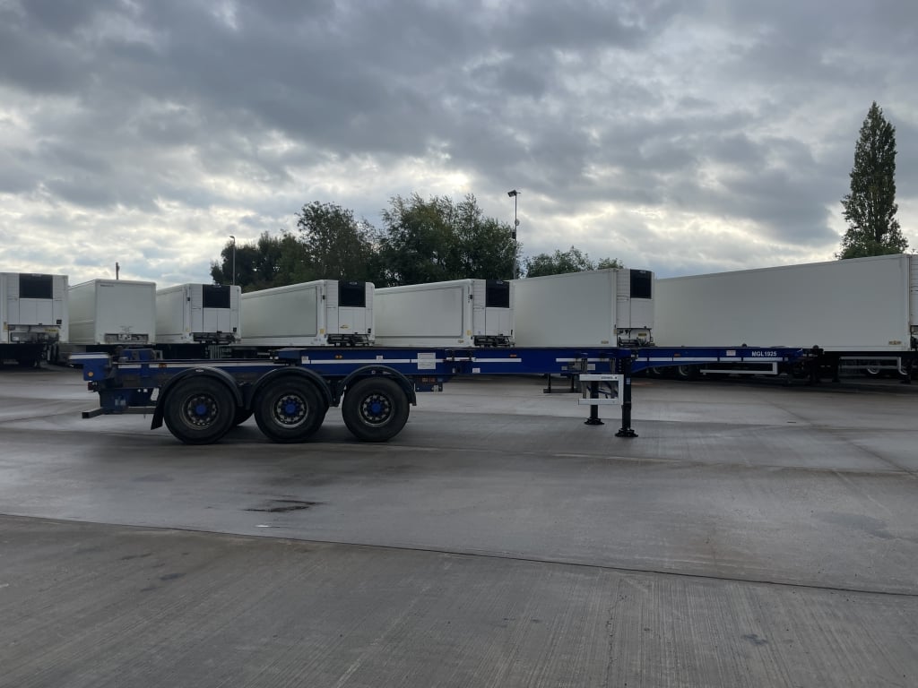 DENNISON LOCK AND GO SLIDING SKELETAL TRAILER – 2014 – C378661
