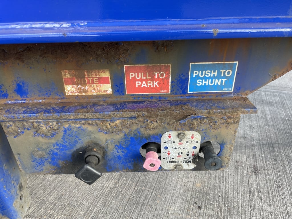 DENNISON LOCK AND GO SLIDING SKELETAL TRAILER – 2016 – C431488