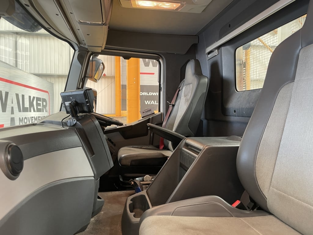 RENAULT C380 COMFORT *EURO 6* 6X2 BRICK/GRAB – 2017 – FJ17 AYM