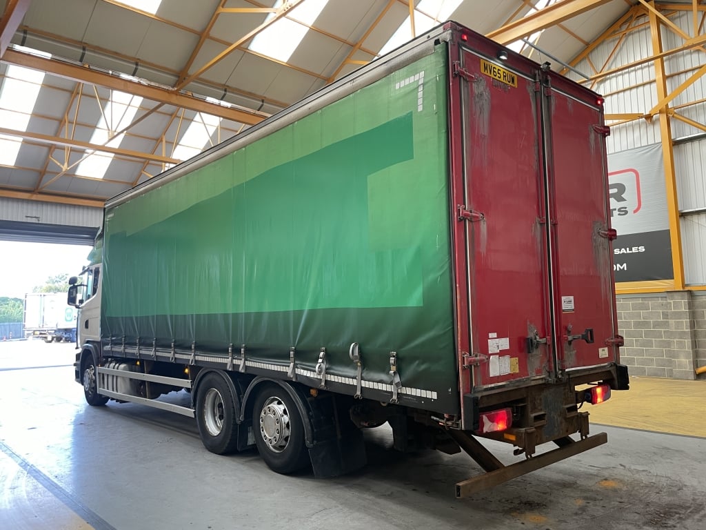 SCANIA G450 HIGHLINE *EURO 6* 26 TONNE 6X2 CURTAINSIDER – 2015 – MV65 RUW