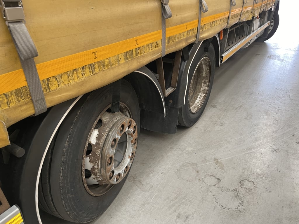 VOLVO FE-250 *EURO 6* 26 TONNE 6X2 CURTAINSIDER – 2014 – PN14 HWV