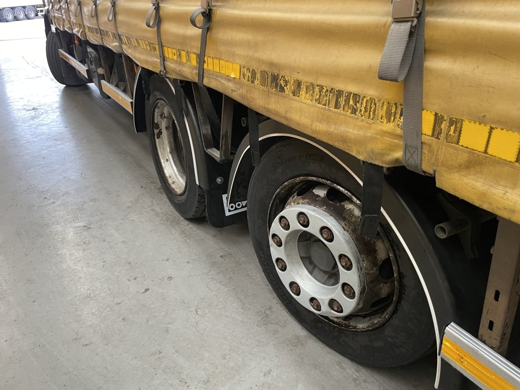 VOLVO FE-250 *EURO 6* 26 TONNE 6X2 CURTAINSIDER – 2014 – PN14 HWV