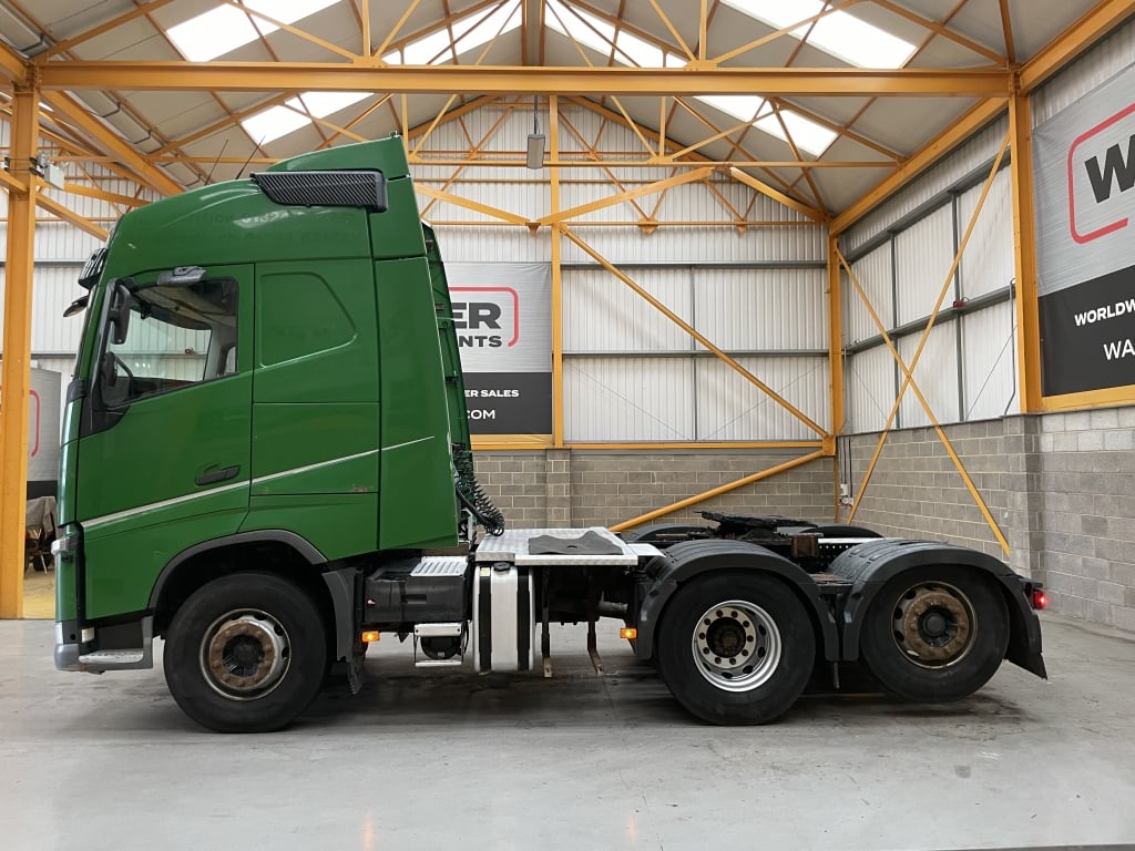 VOLVO FH 500 VERSION 4 GLOBETROTTER *EURO 6* 6X2 TAG AXLE TRACTOR UNIT – 2016 – SY16 LYG