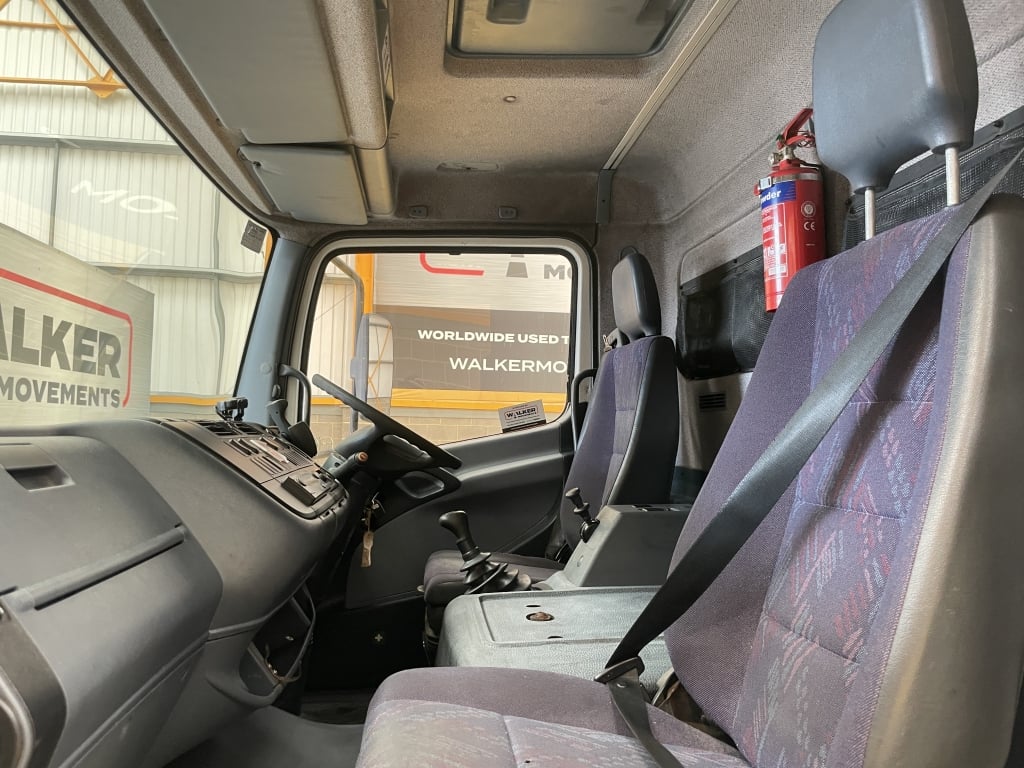 MERCEDES-BENZ ATEGO 1318 4X2 À RIDEAUX – 2004 – VX04 CMZ
