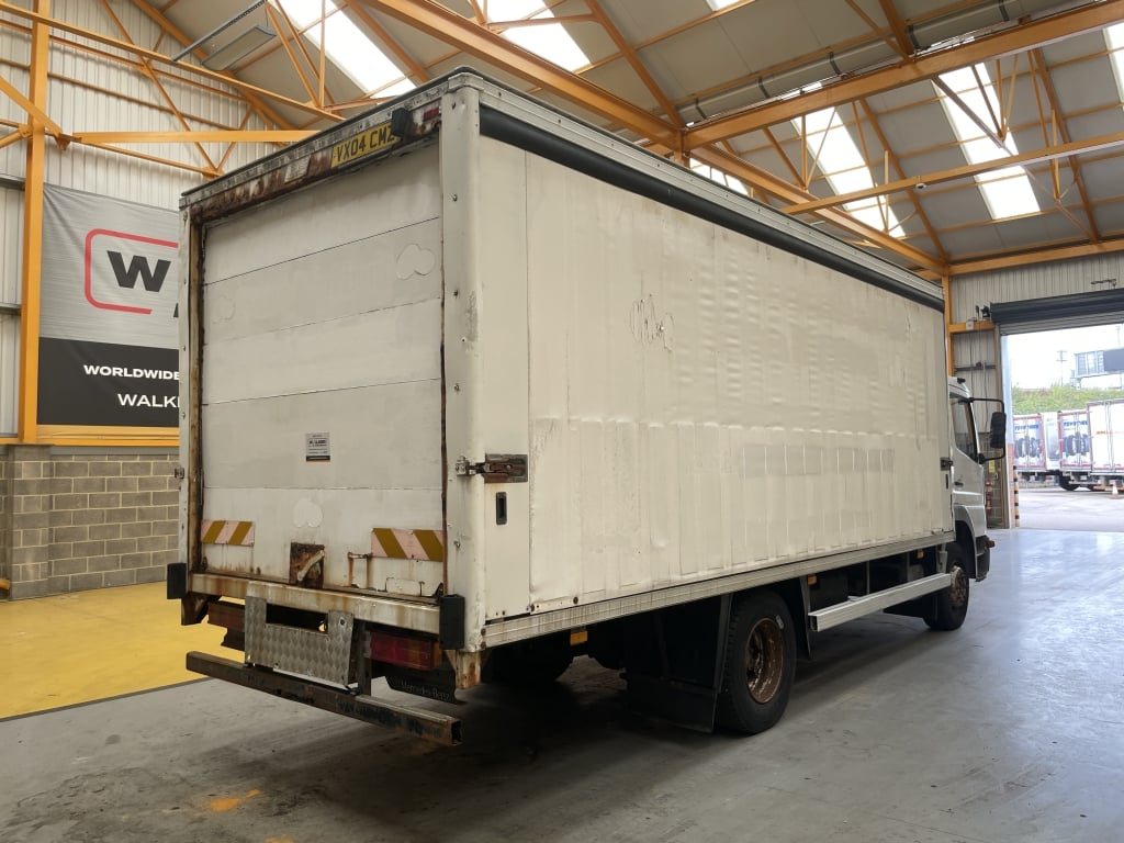 MERCEDES-BENZ ATEGO 1318 4X2 À RIDEAUX – 2004 – VX04 CMZ