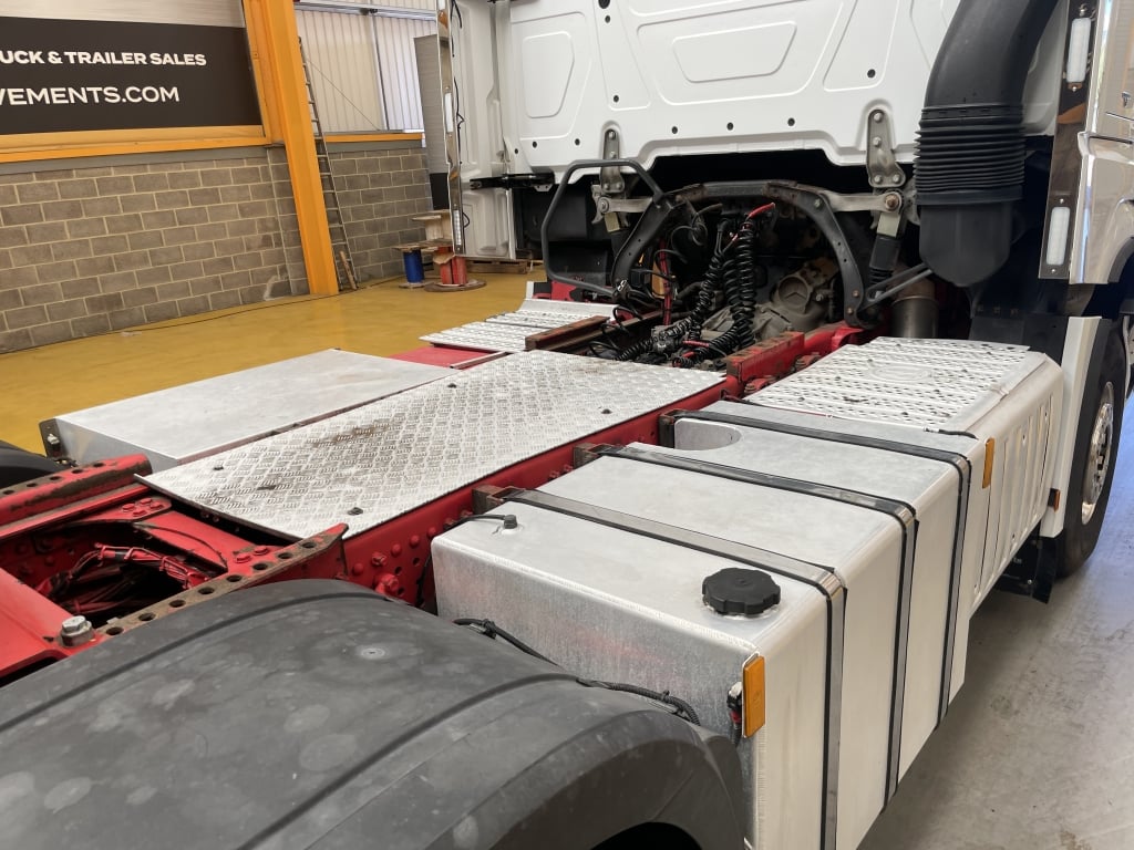 MERCEDES AROCS 3363 *EURO 6* 6X4 120 TONNES TRACTEUR ROUTIER À USAGE SPÉCIAL – 2018 – WX18 GSZ