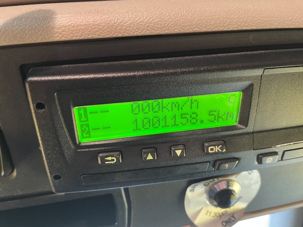 SCANIA R580 V8 *EURO 6* TOPLINE 6X2 TRACTOR UNIT – 2016 – YN16 MJX