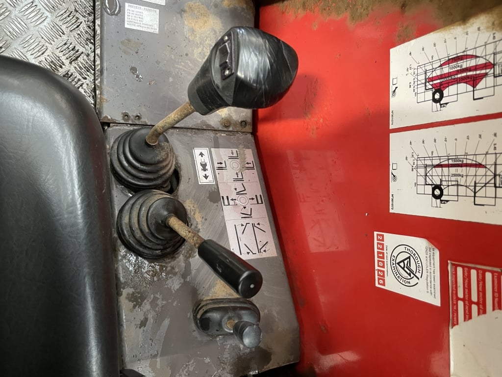 MANITOU TMT 25S DIESEL ENGINE MOFFETT – 2 TONNE LIFTING CAPACITY – 2015 – 955340