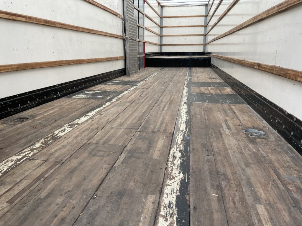 MONTRACON 45FT TANDEM AXLE STEPFRAME BOX TRAILER – 2012 – C339883