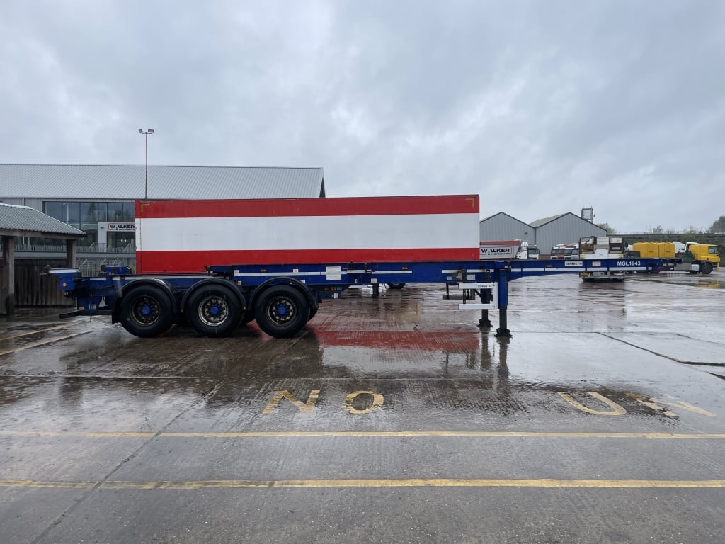 DENNISON LOCK AND GO SLIDING SKELETAL TRAILER – 2014 – C379300
