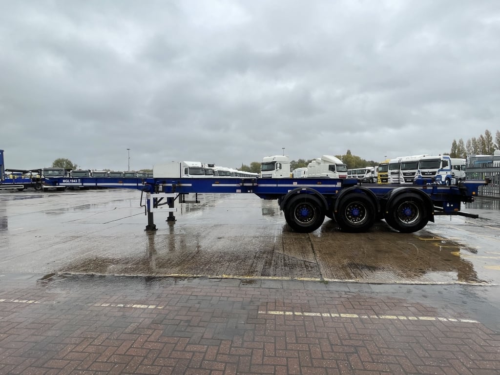 DENNISON LOCK AND GO SLIDING SKELETAL TRAILER – 2014 – C379300
