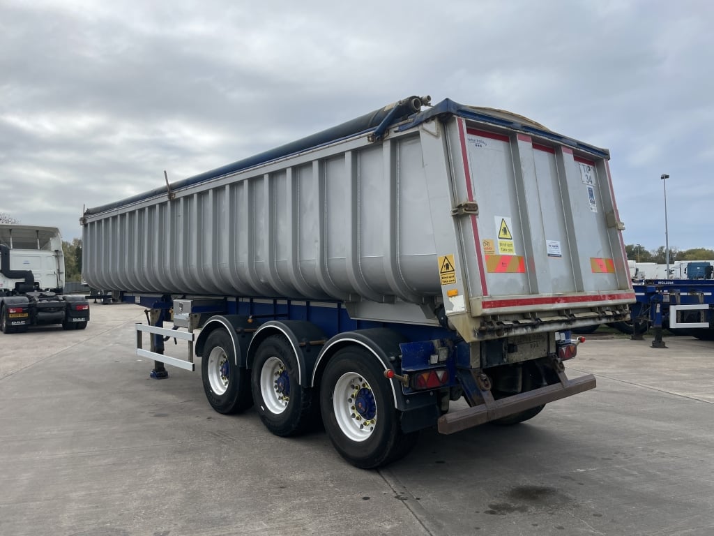 CRANE FRUEHAUF ALUMINIUM AGGREGATE TIPPING TRAILER- 2015 – C396250